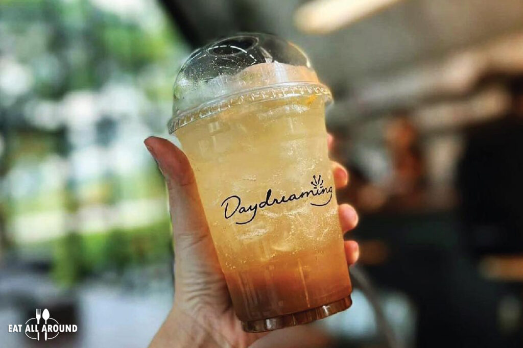 Daydreaming Cafe